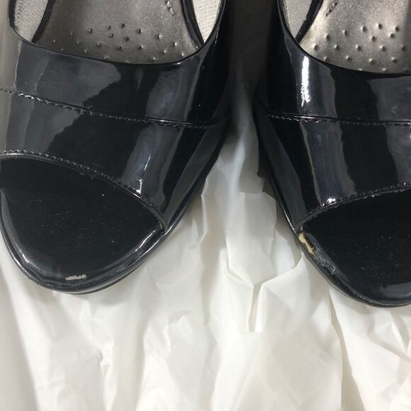 Life Stride Patent Leather Shoe - Picture 4 of 8